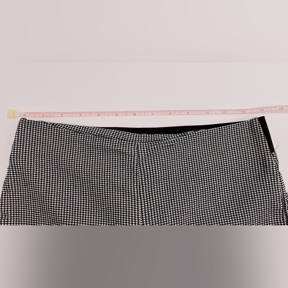 Highwaist stretchable pants printed black and white medium - Picture 4 of 5